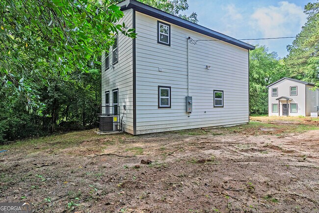 Photo - 2741 Village Green Dr