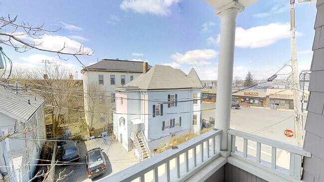 6 Hinckley St Unit 3