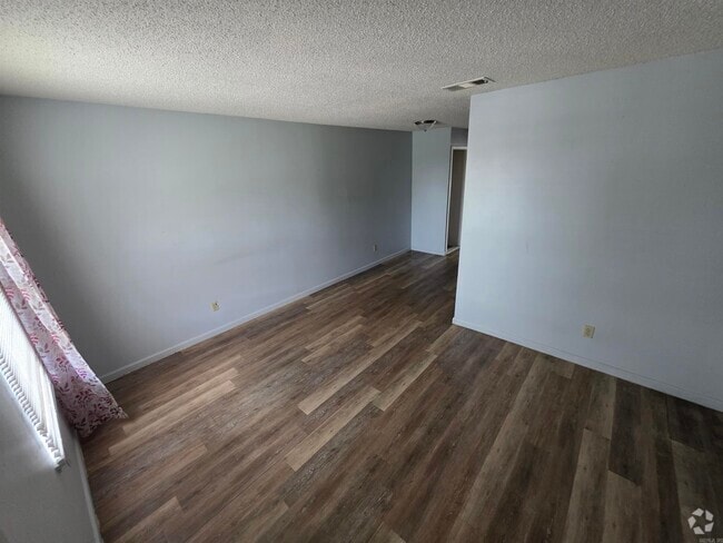 Building Photo - 5910 W 53rd St Unit 7 Rental