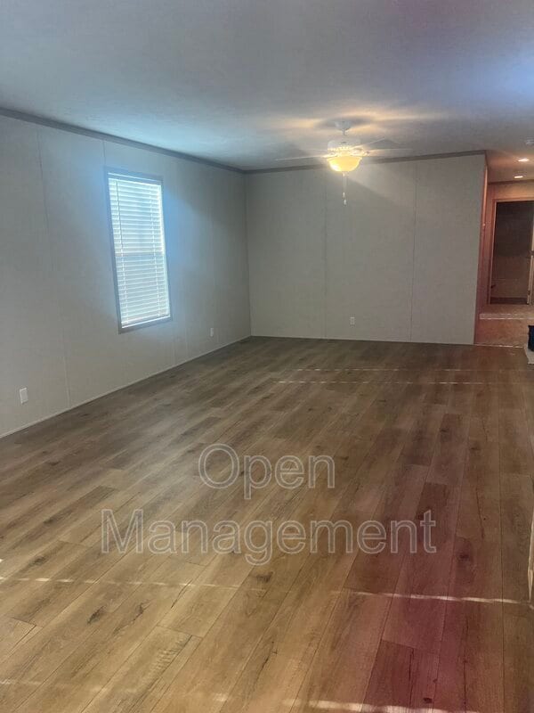 Photo - 825 1st Ave E