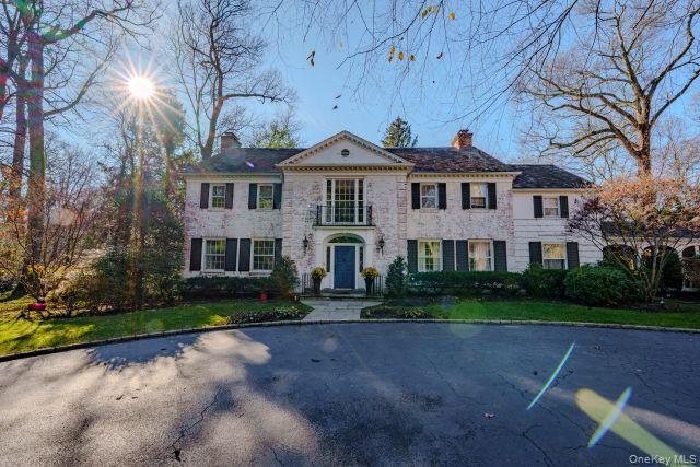 Building Photo - 10 Hidden Pond