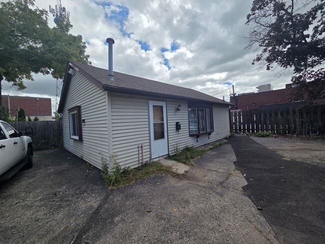 Building Photo - 115 N Longwood St Unit 117-L Rental