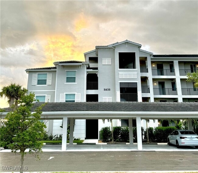 Photo - 5835 Double Eagle Cir Unidad 4714