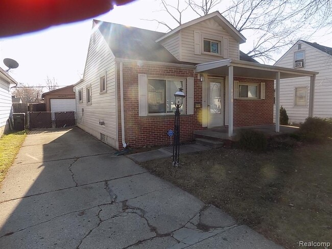 Photo - 18740 Meier St House