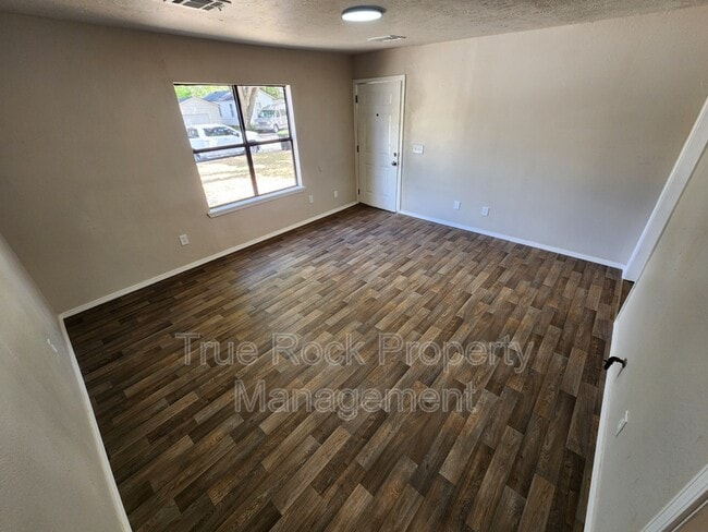 Photo - 315 S Cherry Ave