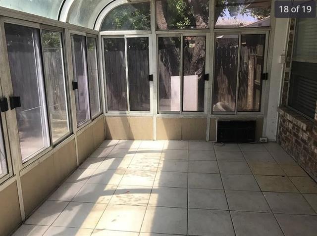 Photo - 210 Nettletree St