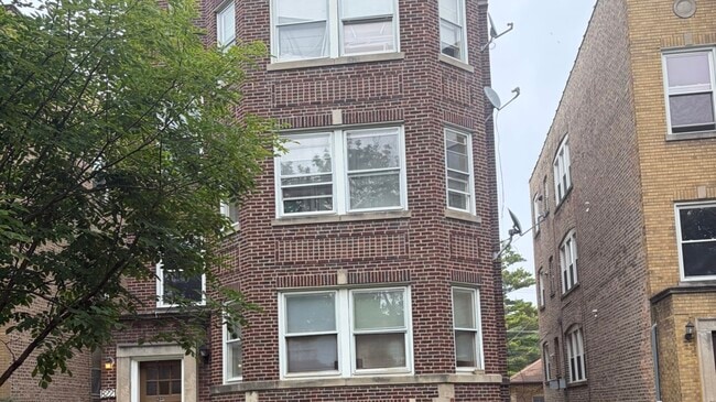 Building Photo - 8221 Knox Ave Unit 1B