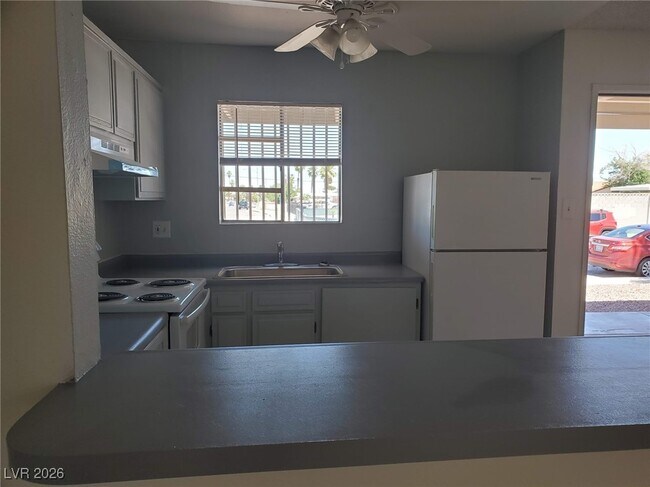 5390 S Swenson St Unit 27