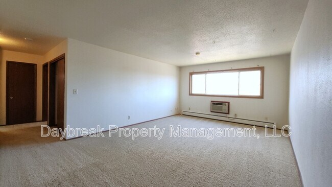 Photo - 1842 14th St S