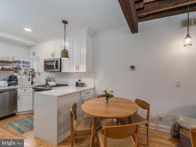 Photo - 803 S Bond St