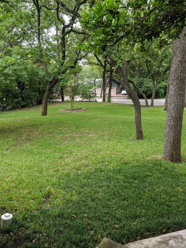 Photo - 5904 Burlington Ct