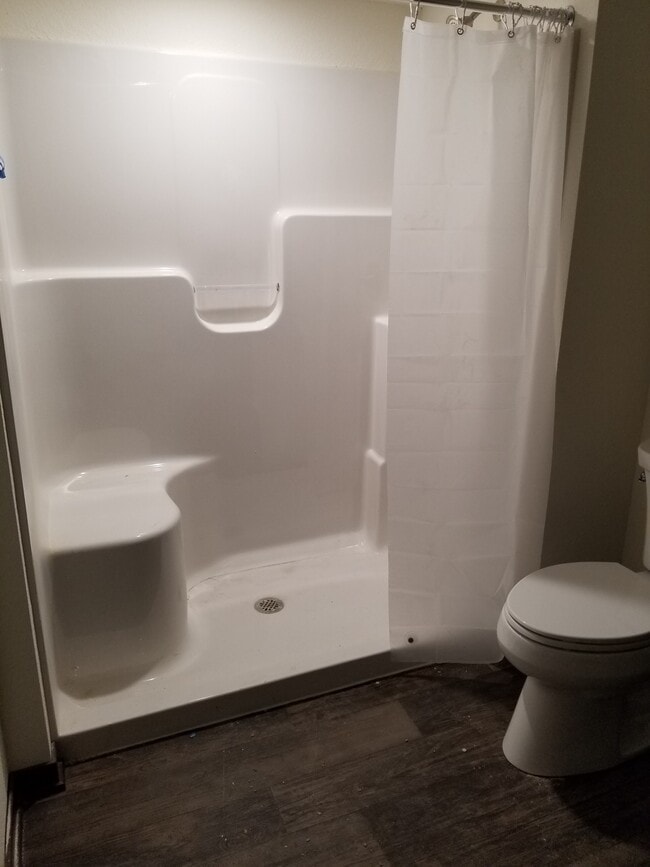Photo - W206N16097 Stonebrook Dr Unit 2 Bedroom