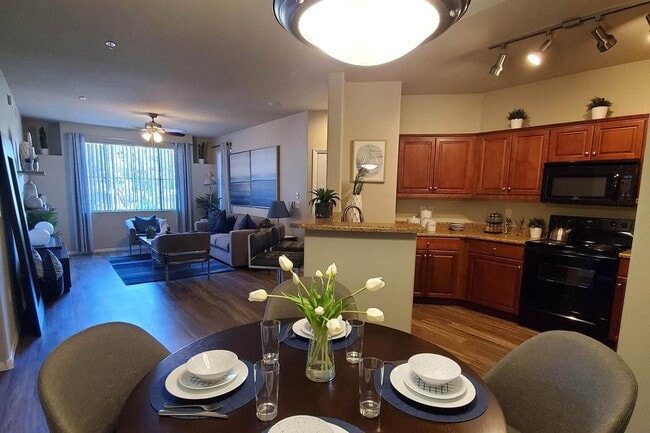 The Signature 757 SQFT 1 Bed 1 Bath