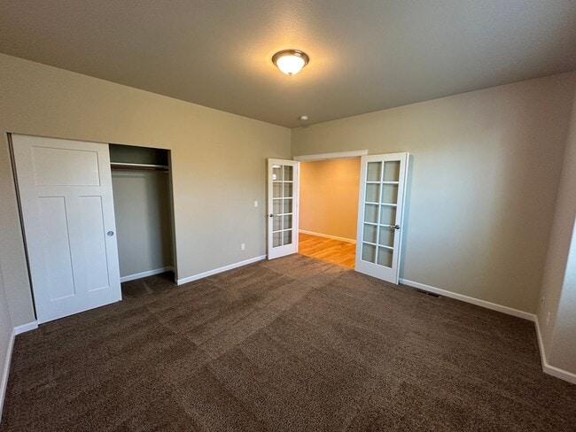 Photo - 9546 6th Way SE