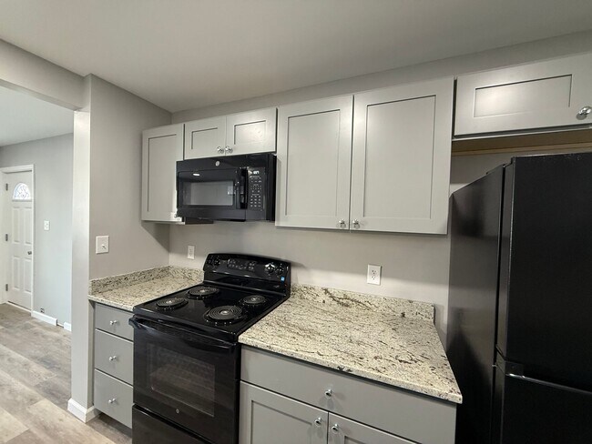 Photo - 1136 S Main St Unit 1st Floor