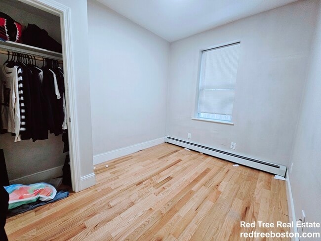 51 Joy St Unit 1R