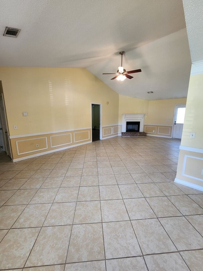 Photo - 1060 Desert Shield St