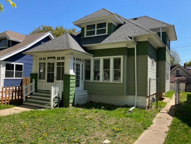 Photo - 2330 N 47th St House