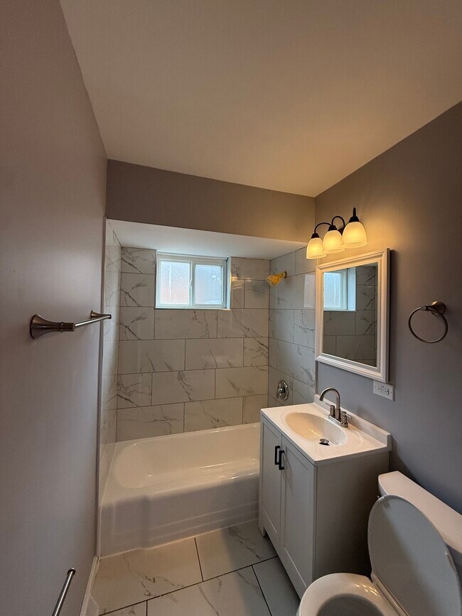 Photo - 7732 Lotus Ave