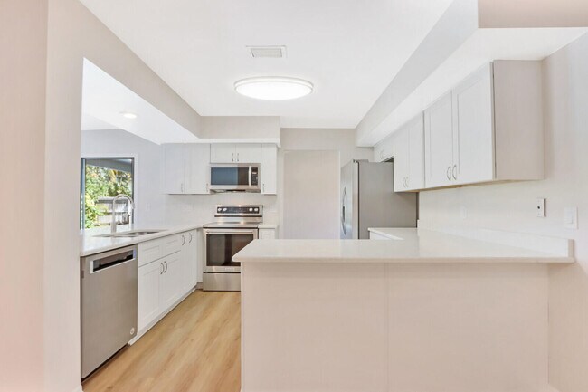 Photo - 85 Hickory Hill Rd