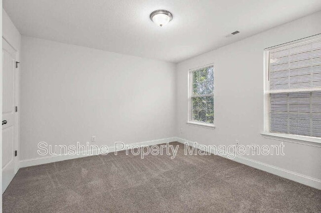 Photo - 805 Ridgeway Ave