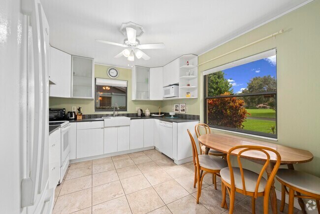 Building Photo - 4665 Oak Hill Dr Rental