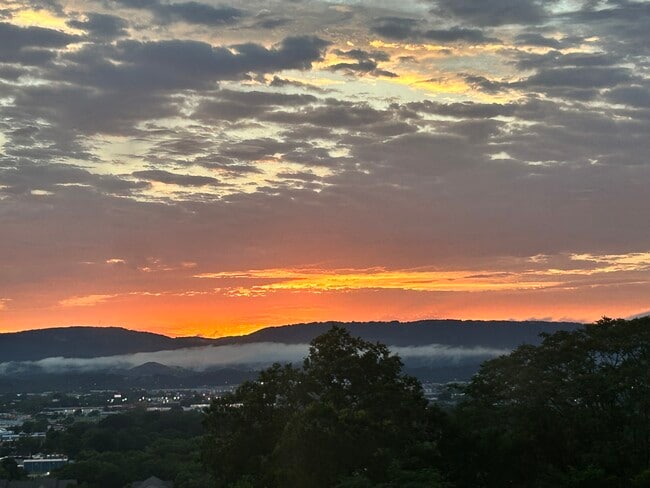 Building Photo - 1818 Old Ringgold Rd