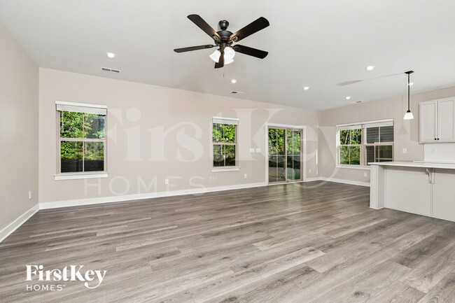 1544 Crimson Leaf Ln