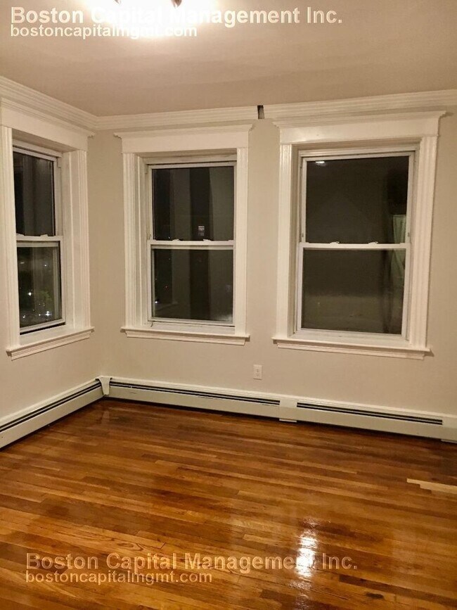 Photo - Four Bed Two bath in Allston..... DON'T MISS OUT...