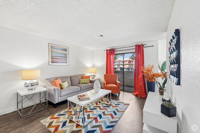 2BR, 2BA - 1,035SF - Living Room - Liberty Village