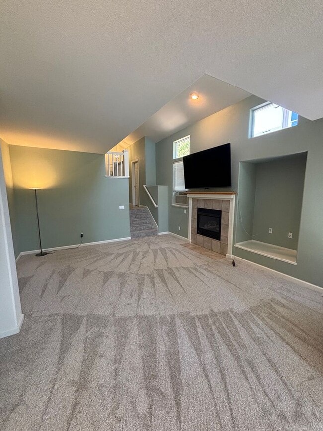 Photo - 4 bedroom 2.5 Bathroom Skyhawk Single Fami...