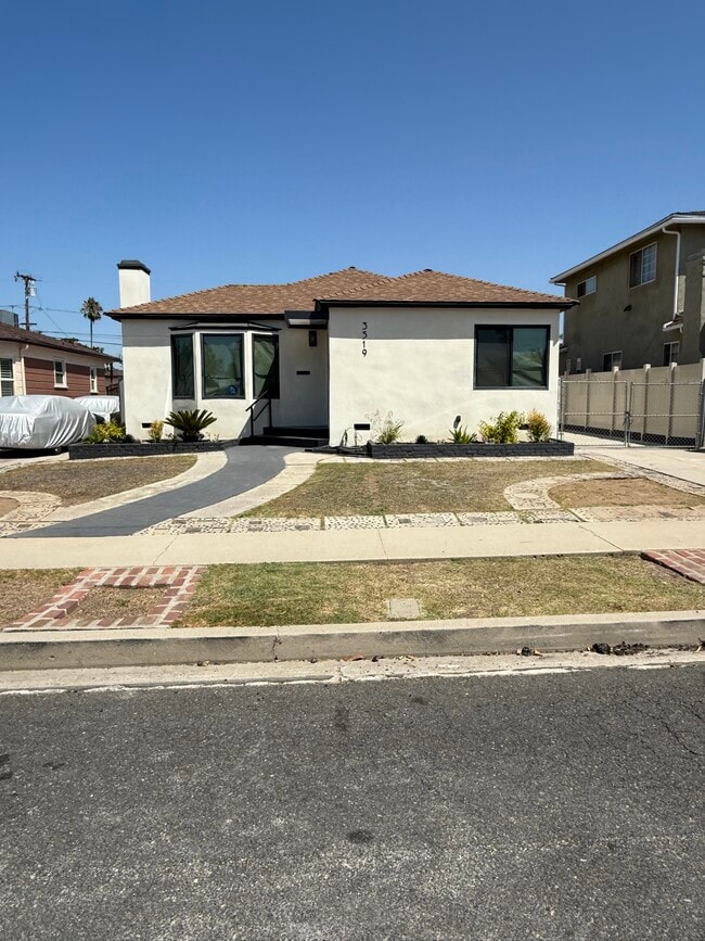 Building Photo - 3519 W 82nd Pl Rental