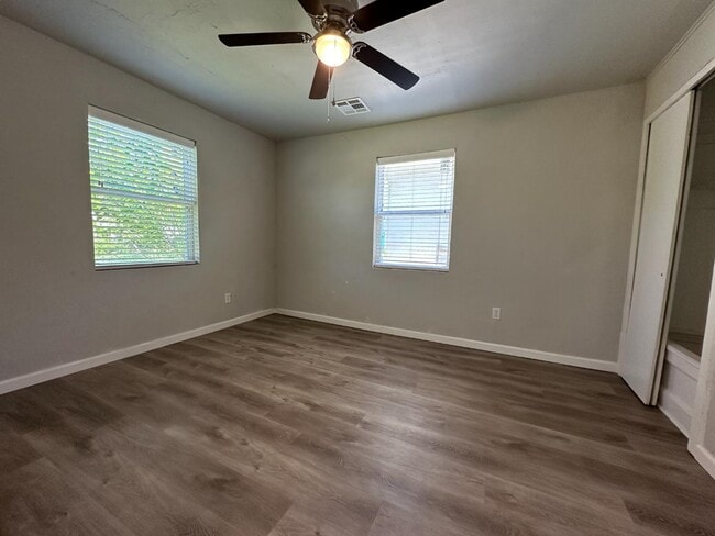 Photo - 3208 NW 30th St