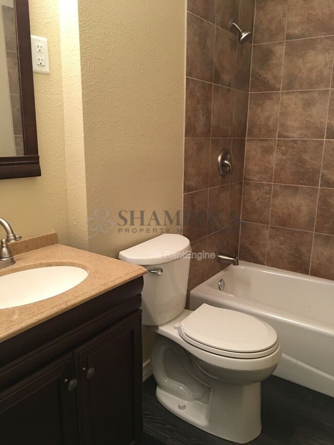 Photo - 3908 Leland Ave