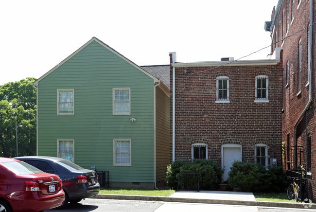 CT Russell Apartments