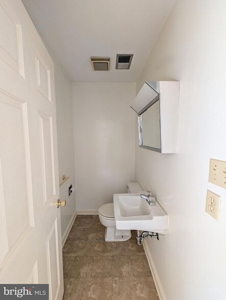 105 Ridge Ave