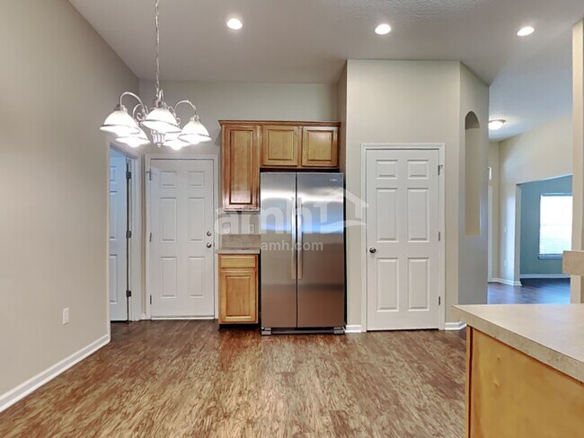 Photo - 632 E Red House Branch Rd