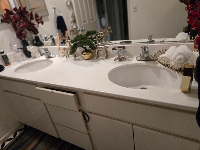 Photo - 4085 Garvey Way