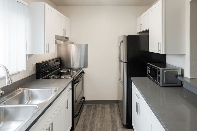 Photo - WHITNEY YOUNG MANOR