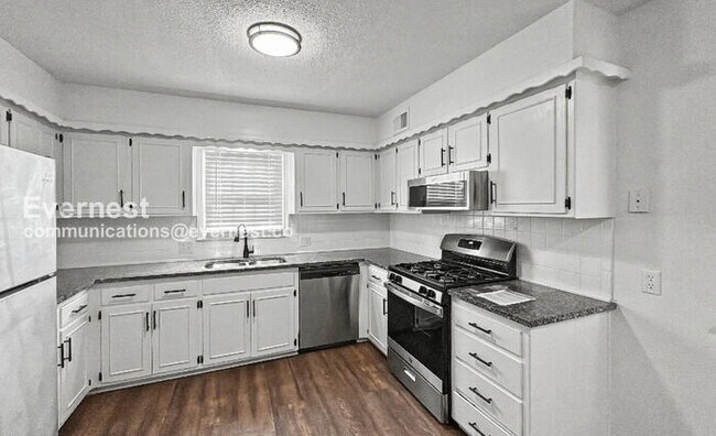 Photo - 16008 W 151st Terrace