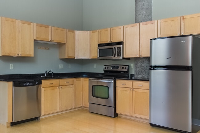 Photo - 521 S 7th St Unit 204