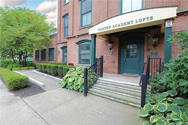 Photo - 214 W Chestnut St Condo Unit 107