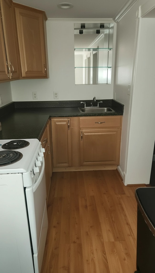 Photo - 236 E Main St Unidad 1st floor