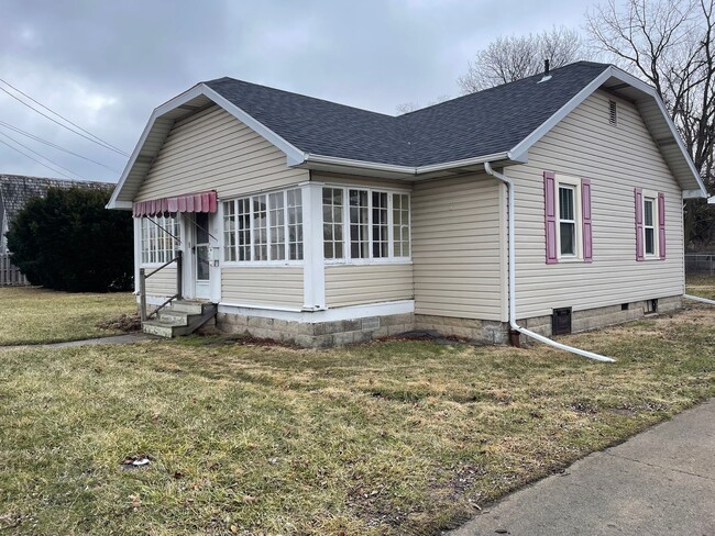 Renovated 2 Bedroom Home in Chesterfield - Renovated 2 Bedroom Home in Chesterfield