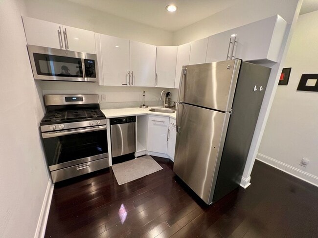 Photo - 1839 N 33rd St Unit 2R