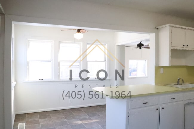 Photo - 146 N El Reno Ave