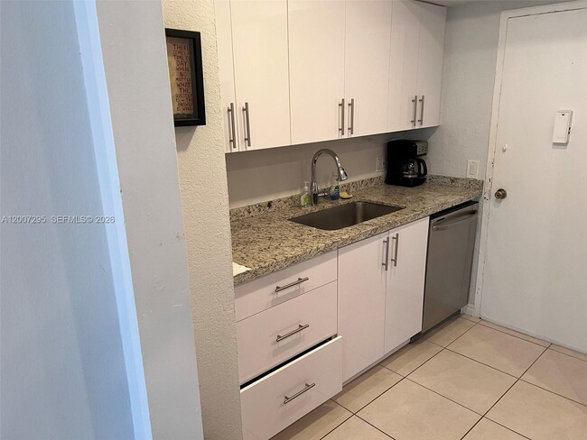 Photo - 3505 S Ocean Dr Unit 318