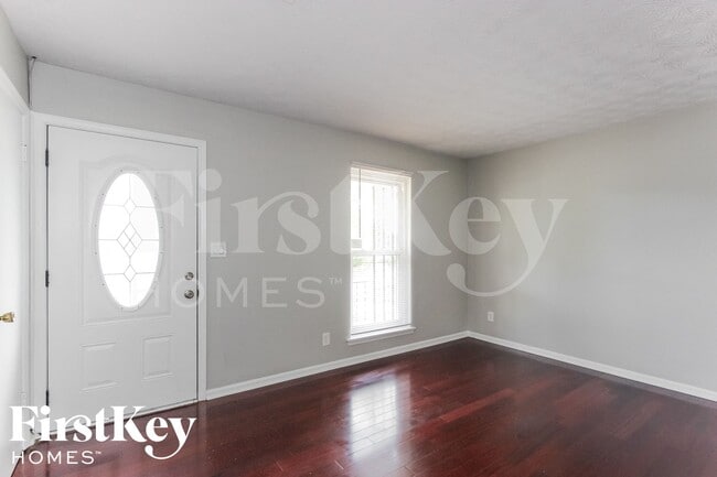 Photo - 2847 Haddon Dr