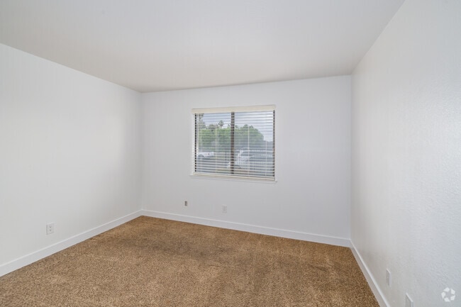Downstairs 2BR, 1BA - 653SF - Bedroom