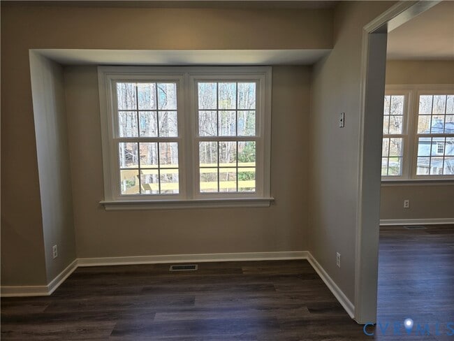 Photo - 1600 Porters Mill Terrace